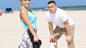 Muscled Babes Do It Better